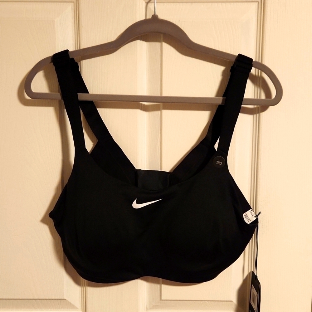 NIKE Bold Bra